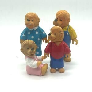 1986 Vintage Berenstain Bears Figures Mama Sister Brother Father Set of 4